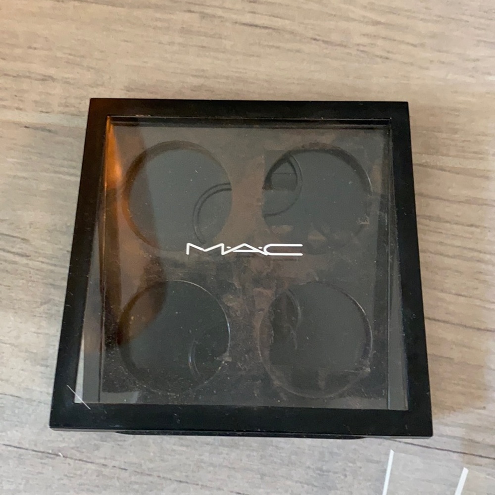 Mac 4 pan palette